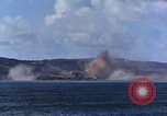 Standbild Bombardierung auf Saipan Saipan Nördliche Marianen, 1944, aus Sekunde 45 historischem Filmmaterial Videoclip 65675035319