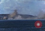 Standbild Bombardierung auf Saipan Saipan Nördliche Marianen, 1944, aus Sekunde 53 historischem Filmmaterial Videoclip 65675035319