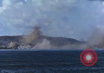 Standbild Bombardierung auf Saipan Saipan Nördliche Marianen, 1944, aus Sekunde 54 historischem Filmmaterial Videoclip 65675035319