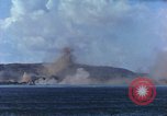 Standbild Bombardierung auf Saipan Saipan Nördliche Marianen, 1944, aus Sekunde 59 historischem Filmmaterial Videoclip 65675035319