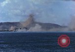 Standbild Bombardierung auf Saipan Saipan Nördliche Marianen, 1944, aus Sekunde 62 historischem Filmmaterial Videoclip 65675035319