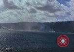 Standbild Bombardierung auf Schiffen Saipan Nördliche Marianen, 1944, aus Sekunde 34 historischem Filmmaterial Videoclip 65675035320