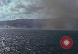 Standbild Bombardierung auf Schiffen Saipan Nördliche Marianen, 1944, aus Sekunde 47 historischem Filmmaterial Videoclip 65675035320