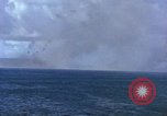Standbild Bombardierung Saipan Saipan Nördliche Marianen, 1944, aus Sekunde 12 historischem Filmmaterial Videoclip 65675035321