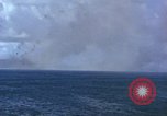 Standbild Bombardierung Saipan Saipan Nördliche Marianen, 1944, aus Sekunde 13 historischem Filmmaterial Videoclip 65675035321