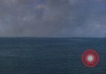 Standbild Bombardierung Saipan Saipan Nördliche Marianen, 1944, aus Sekunde 20 historischem Filmmaterial Videoclip 65675035321