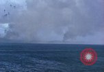 Standbild Bombardierung Saipan Saipan Nördliche Marianen, 1944, aus Sekunde 31 historischem Filmmaterial Videoclip 65675035321