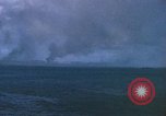 Standbild Bombardierung Saipan Saipan Nördliche Marianen, 1944, aus Sekunde 52 historischem Filmmaterial Videoclip 65675035321