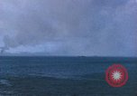 Standbild Bombardierung Saipan Saipan Nördliche Marianen, 1944, aus Sekunde 58 historischem Filmmaterial Videoclip 65675035321