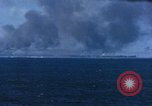Standbild Explosionen Saipan Nördliche Marianen, 1944, aus Sekunde 36 historischem Filmmaterial Videoclip 65675035322