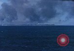 Standbild Explosionen Saipan Nördliche Marianen, 1944, aus Sekunde 37 historischem Filmmaterial Videoclip 65675035322