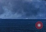 Standbild Explosionen Saipan Nördliche Marianen, 1944, aus Sekunde 45 historischem Filmmaterial Videoclip 65675035322