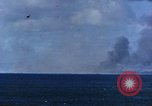 Standbild Explosionen Saipan Nördliche Marianen, 1944, aus Sekunde 46 historischem Filmmaterial Videoclip 65675035322