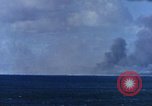 Standbild Explosionen Saipan Nördliche Marianen, 1944, aus Sekunde 47 historischem Filmmaterial Videoclip 65675035322