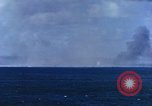 Standbild Explosionen Saipan Nördliche Marianen, 1944, aus Sekunde 55 historischem Filmmaterial Videoclip 65675035322