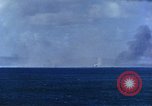 Standbild Explosionen Saipan Nördliche Marianen, 1944, aus Sekunde 58 historischem Filmmaterial Videoclip 65675035322