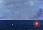 Standbild Explosionen Saipan Nördliche Marianen, 1944, aus Sekunde 59 historischem Filmmaterial Videoclip 65675035322