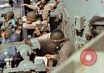 Standbild US Marines Saipan Nördliche Marianen, 1944, aus Sekunde 4 historischem Filmmaterial Videoclip 65675035323
