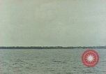 Standbild Bombardierung Saipan Nördliche Marianen, 1944, aus Sekunde 7 historischem Filmmaterial Videoclip 65675035326