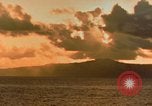 Standbild Bombardierung Saipan Nördliche Marianen, 1944, aus Sekunde 15 historischem Filmmaterial Videoclip 65675035326