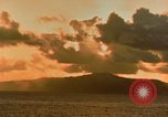 Standbild Bombardierung Saipan Nördliche Marianen, 1944, aus Sekunde 21 historischem Filmmaterial Videoclip 65675035326