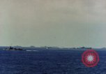 Standbild Bombardierung Saipan Nördliche Marianen, 1944, aus Sekunde 49 historischem Filmmaterial Videoclip 65675035326