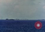 Standbild Bombardierung Saipan Nördliche Marianen, 1944, aus Sekunde 54 historischem Filmmaterial Videoclip 65675035326