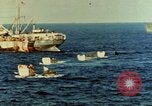 Standbild Landungsboote Saipan Nördliche Marianen, 1944, aus Sekunde 18 historischem Filmmaterial Videoclip 65675035330