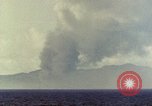 Standbild Rauch Saipan Nördliche Marianen, 1944, aus Sekunde 27 historischem Filmmaterial Videoclip 65675035332