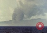 Standbild Rauch Saipan Nördliche Marianen, 1944, aus Sekunde 30 historischem Filmmaterial Videoclip 65675035332