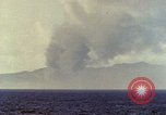 Standbild Rauch Saipan Nördliche Marianen, 1944, aus Sekunde 35 historischem Filmmaterial Videoclip 65675035332