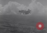 Standbild Land Version von Vought OS2U Flugzeuge United States USA, 1942, aus Sekunde 7 historischem Filmmaterial Videoclip 65675035343
