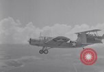 Standbild Land Version von Vought OS2U Flugzeuge United States USA, 1942, aus Sekunde 20 historischem Filmmaterial Videoclip 65675035343