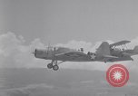 Standbild Land Version von Vought OS2U Flugzeuge United States USA, 1942, aus Sekunde 21 historischem Filmmaterial Videoclip 65675035343