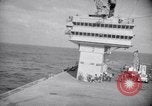 Immagine di USS Constellation CVA 64 Oceano Pacifico del sud, 1962, secondo 21 filmato di repertorio 65675035350