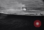 Immagine di USS Constellation CVA 64 Oceano Pacifico del sud, 1962, secondo 44 filmato di repertorio 65675035350