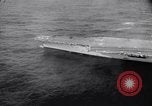 Immagine di USS Constellation CVA 64 Oceano Pacifico del sud, 1962, secondo 53 filmato di repertorio 65675035350