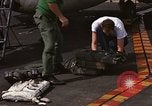 Image RA 5C AVION le Vietnam du Nord, 1967, de la seconde 13 séquences d'archives historiques vidéo 65675035357