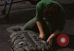 Image RA 5C AVION le Vietnam du Nord, 1967, de la seconde 36 séquences d'archives historiques vidéo 65675035357