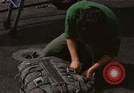 Image RA 5C AVION le Vietnam du Nord, 1967, de la seconde 40 séquences d'archives historiques vidéo 65675035357