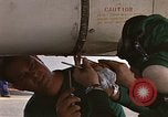 Image RA 5C AVION le Vietnam du Nord, 1967, de la seconde 45 séquences d'archives historiques vidéo 65675035357