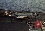 Immagine di F 4J piano Golfo del Tonchino Vietnam, 1970, secondo 5 filmato di repertorio 65675035359
