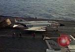 Immagine di F 4J piano Golfo del Tonchino Vietnam, 1970, secondo 8 filmato di repertorio 65675035359