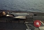 Immagine di F 4J piano Golfo del Tonchino Vietnam, 1970, secondo 10 filmato di repertorio 65675035359