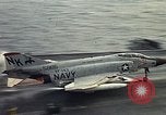 Immagine di F 4J piano Golfo del Tonchino Vietnam, 1970, secondo 21 filmato di repertorio 65675035359