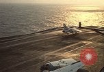 Immagine di F 4J piano Golfo del Tonchino Vietnam, 1970, secondo 30 filmato di repertorio 65675035359
