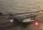 Immagine di F 4J piano Golfo del Tonchino Vietnam, 1970, secondo 52 filmato di repertorio 65675035359