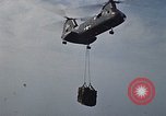 Immagine di UH 46D elicottero Golfo del Tonchino Vietnam, 1970, secondo 41 filmato di repertorio 65675035361