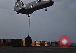 Immagine di UH 46D elicottero Golfo del Tonchino Vietnam, 1970, secondo 54 filmato di repertorio 65675035361