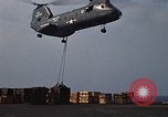 Immagine di UH 46D elicottero Golfo del Tonchino Vietnam, 1970, secondo 56 filmato di repertorio 65675035361